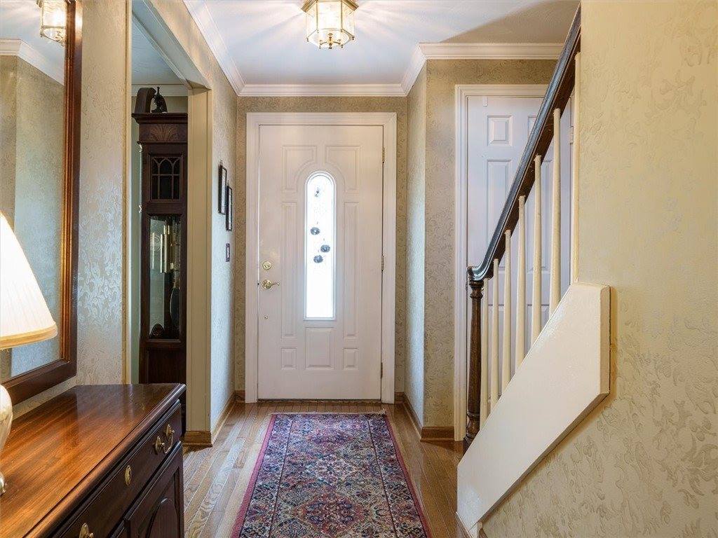 11 Heatherwood Road, Perinton, NY 14450