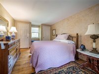 11 Heatherwood Road, Perinton, NY 14450