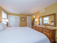 11 Heatherwood Road, Perinton, NY 14450