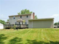 11 Heatherwood Road, Perinton, NY 14450