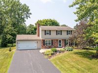 11 Heatherwood Road, Perinton, NY 14450