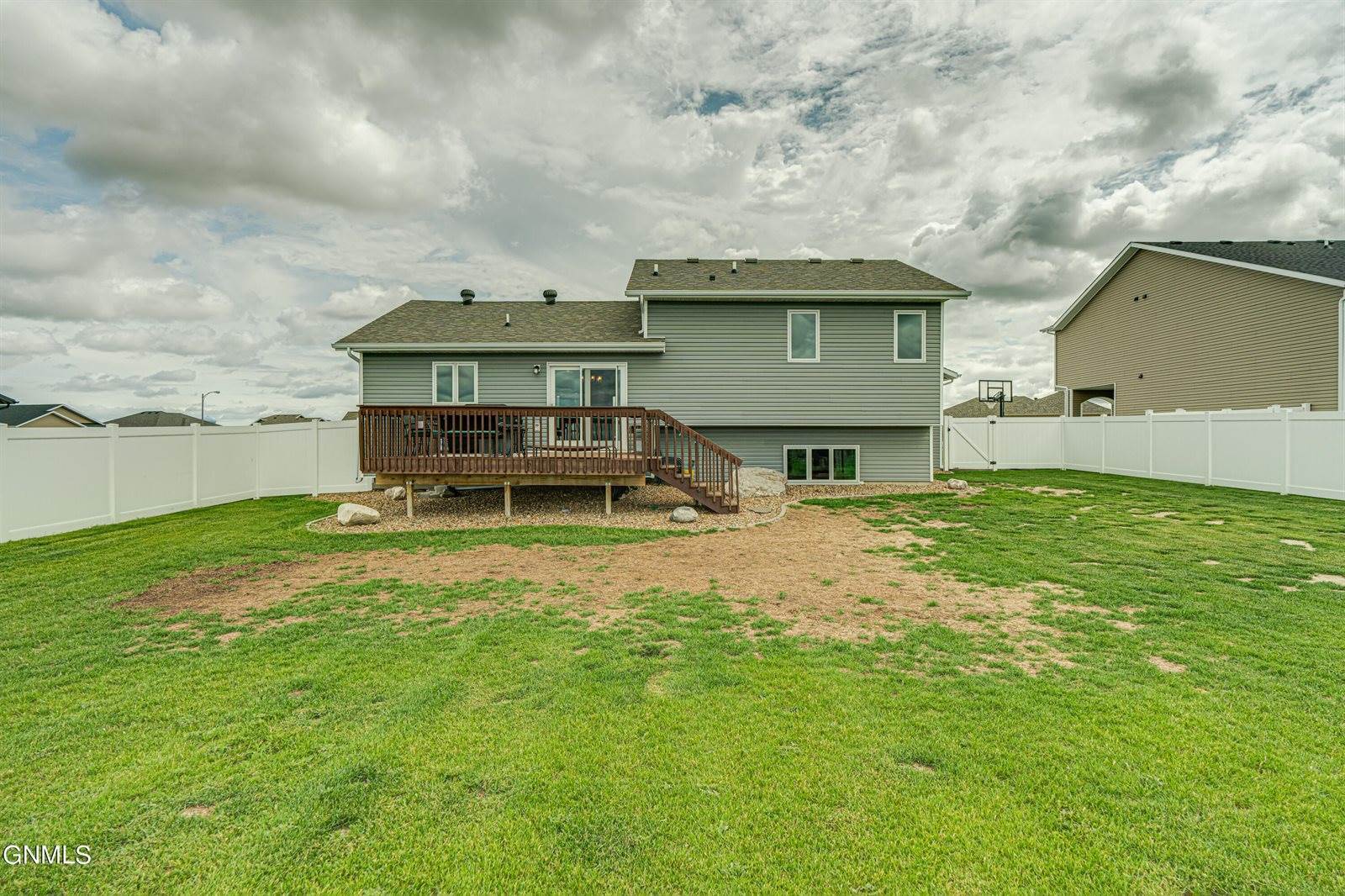 1112 Lasalle Drive West, Bismarck, ND 58503