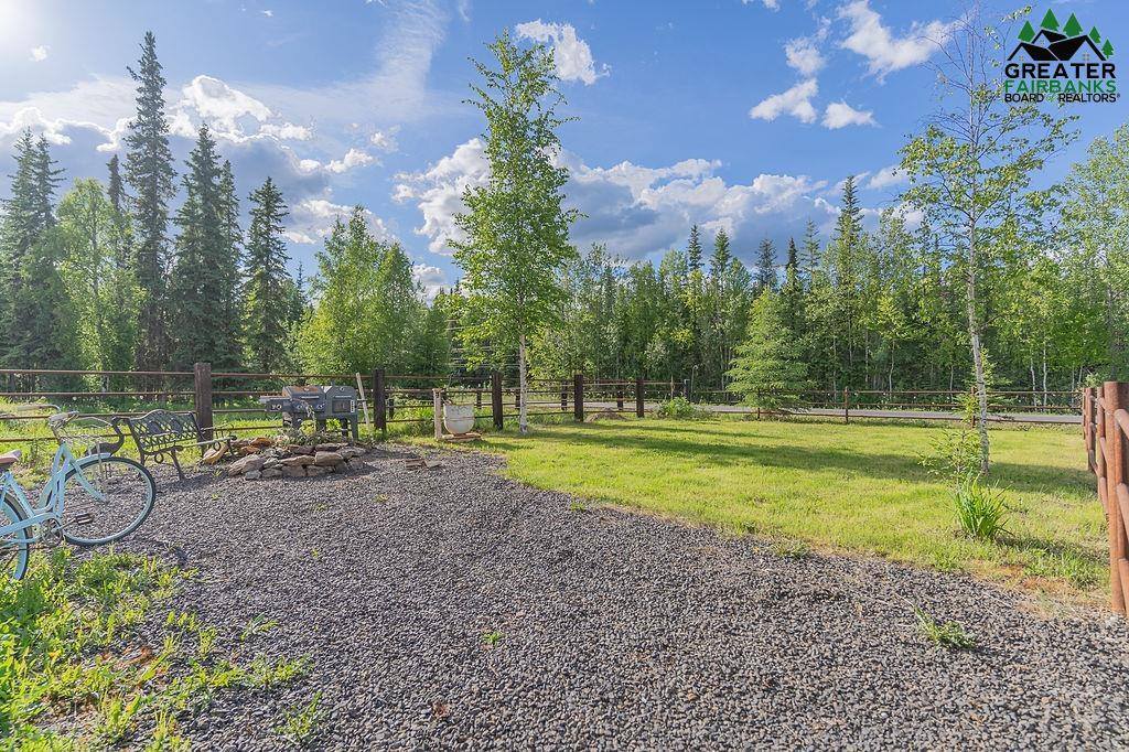 2665 Freeman Road, North Pole, AK 99705