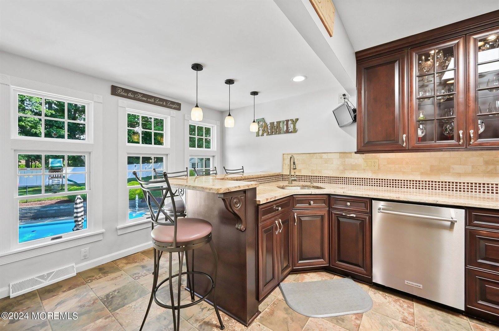 22 Galahad Drive, Manalapan, NJ 07726