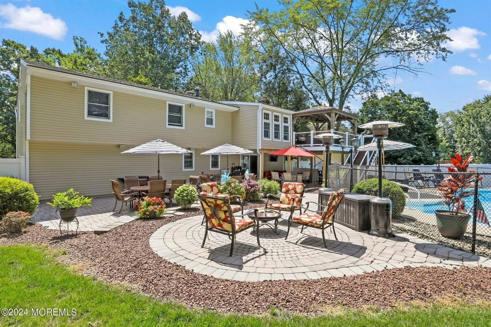 22 Galahad Drive, Manalapan, NJ 07726