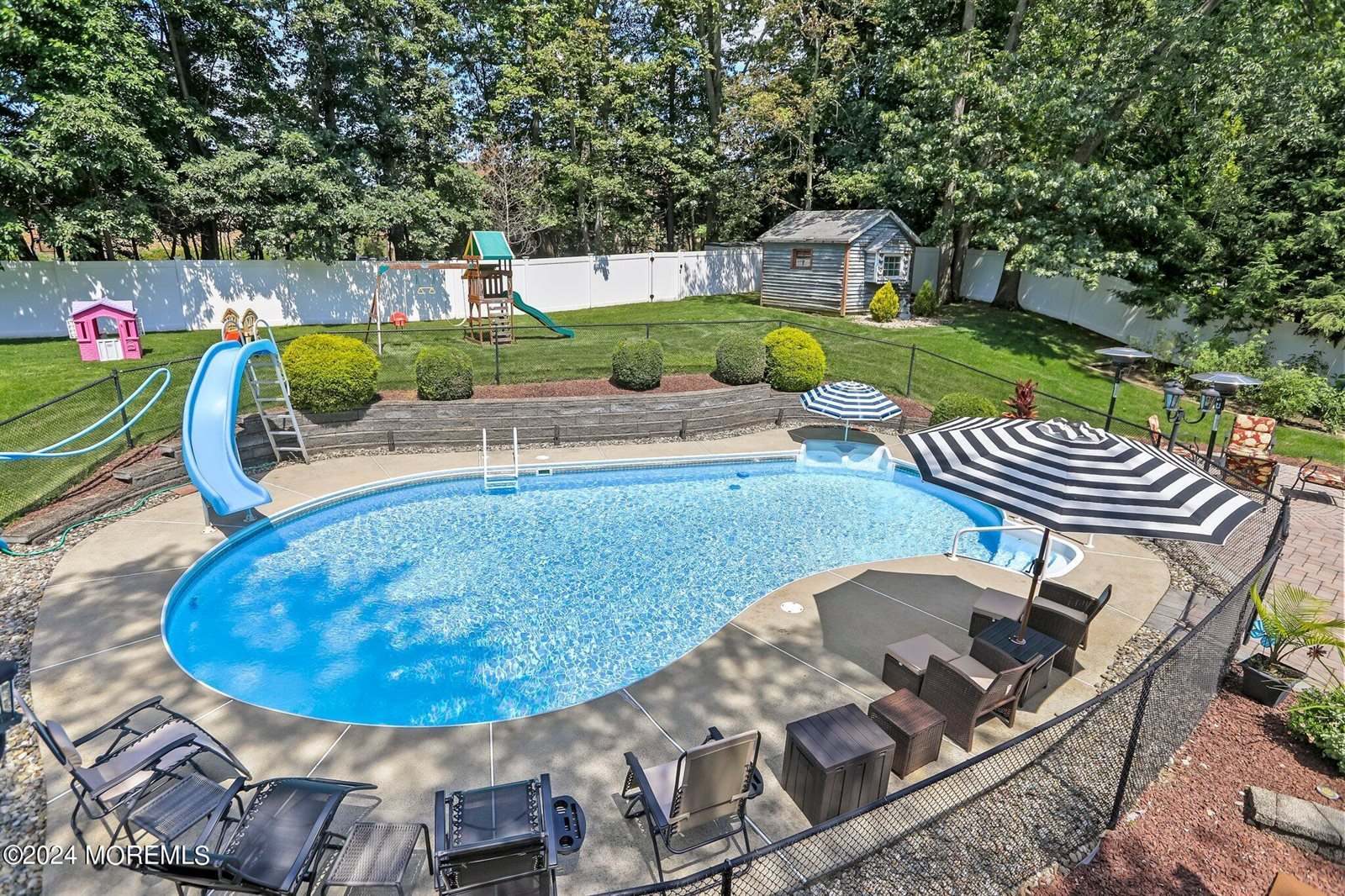 22 Galahad Drive, Manalapan, NJ 07726