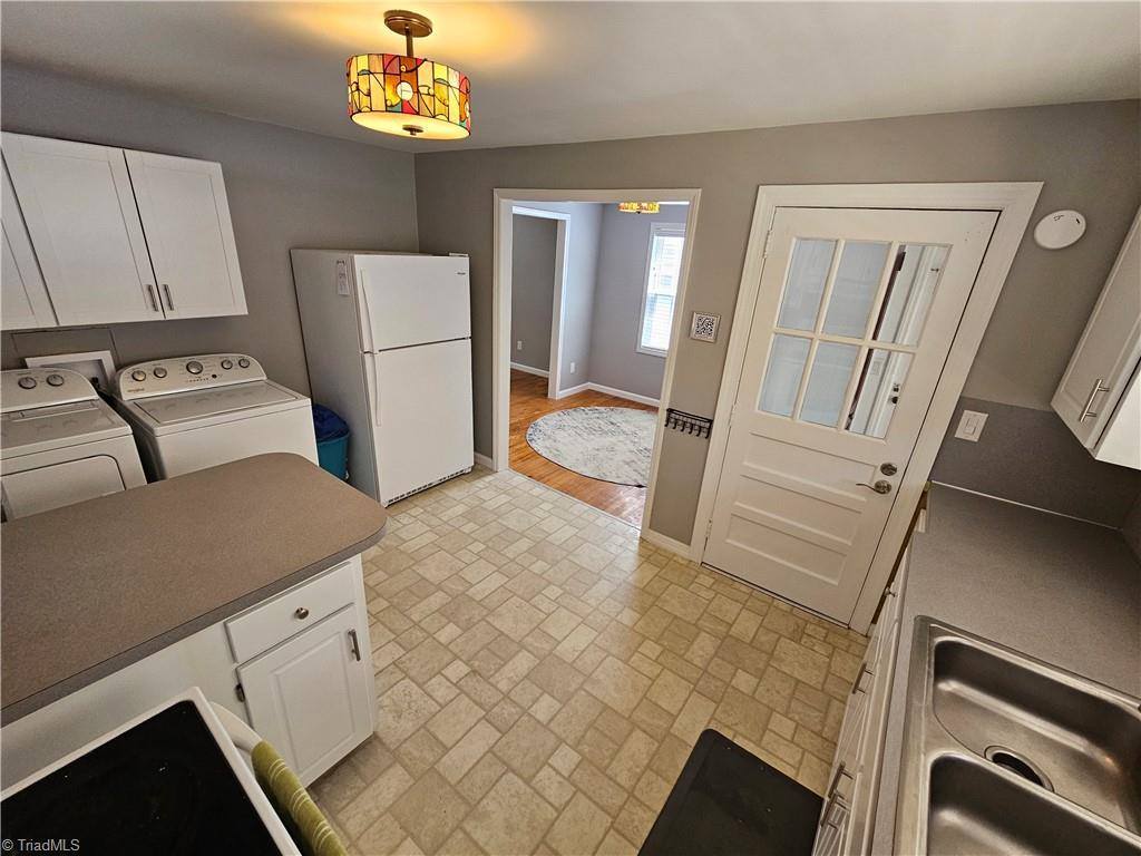 1023 Summit Avenue, Reidsville, NC 27320