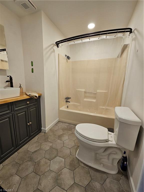 1023 Summit Avenue, Reidsville, NC 27320