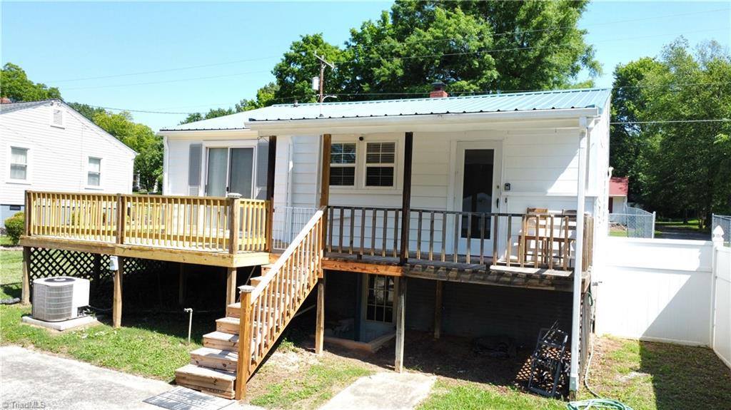 1023 Summit Avenue, Reidsville, NC 27320