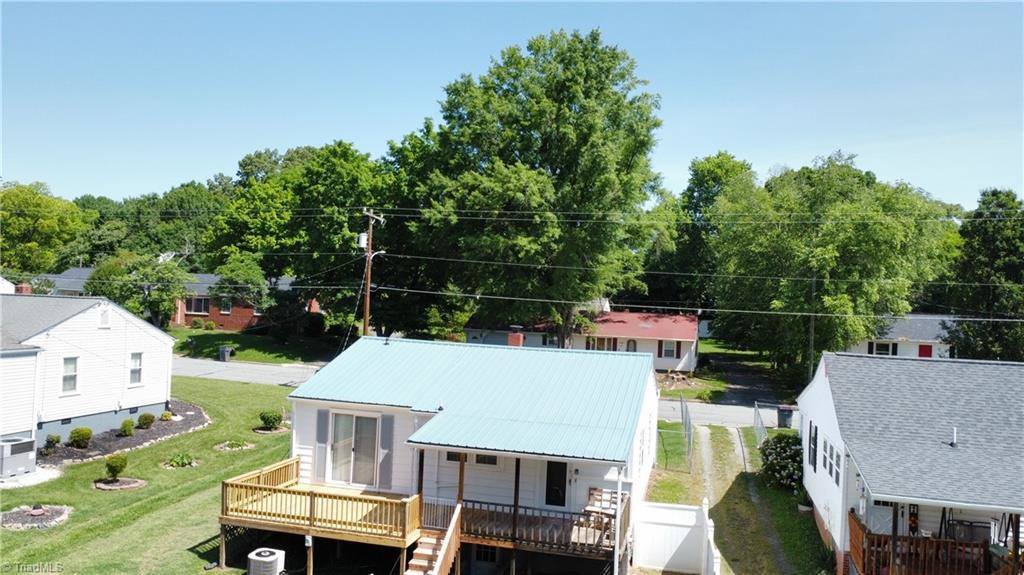 1023 Summit Avenue, Reidsville, NC 27320