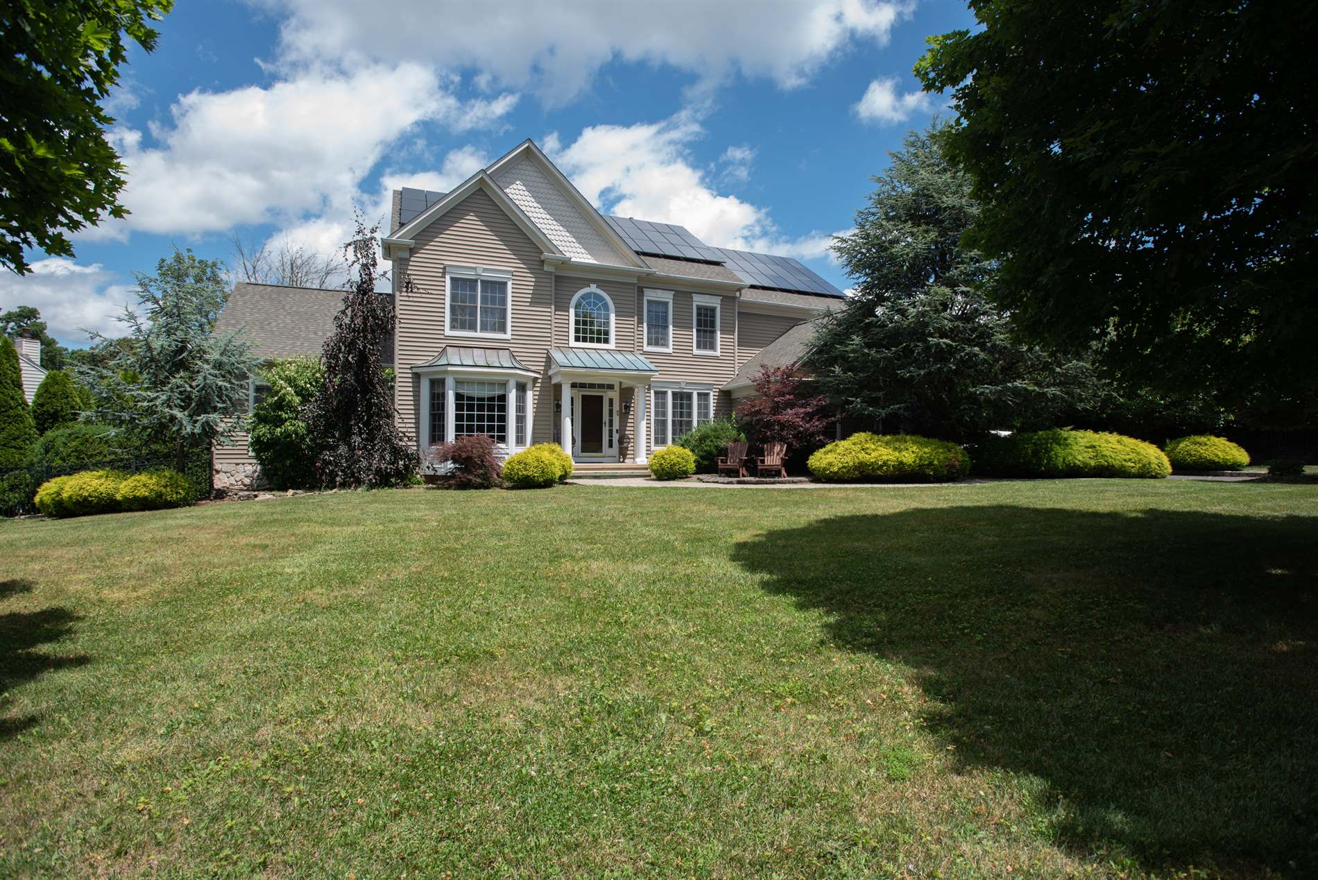 24 Spruce Hollow Rd, Green Brook Township, NJ 08812