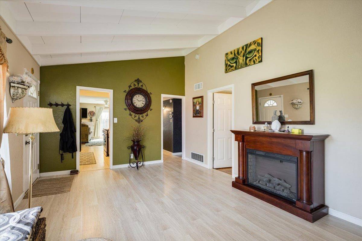 9334 Mark Street, Elk Grove, CA 95624