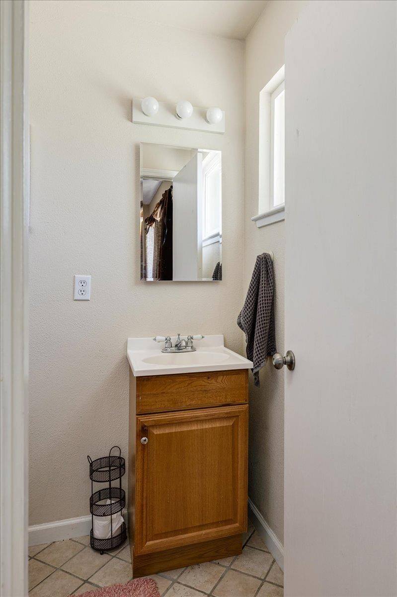 9334 Mark Street, Elk Grove, CA 95624