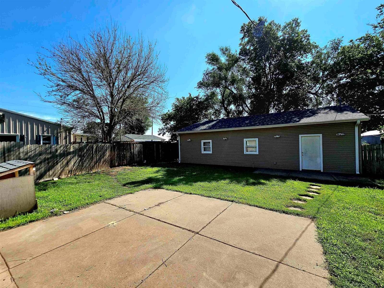 105 South 3rd Street, Smolan, KS 67456