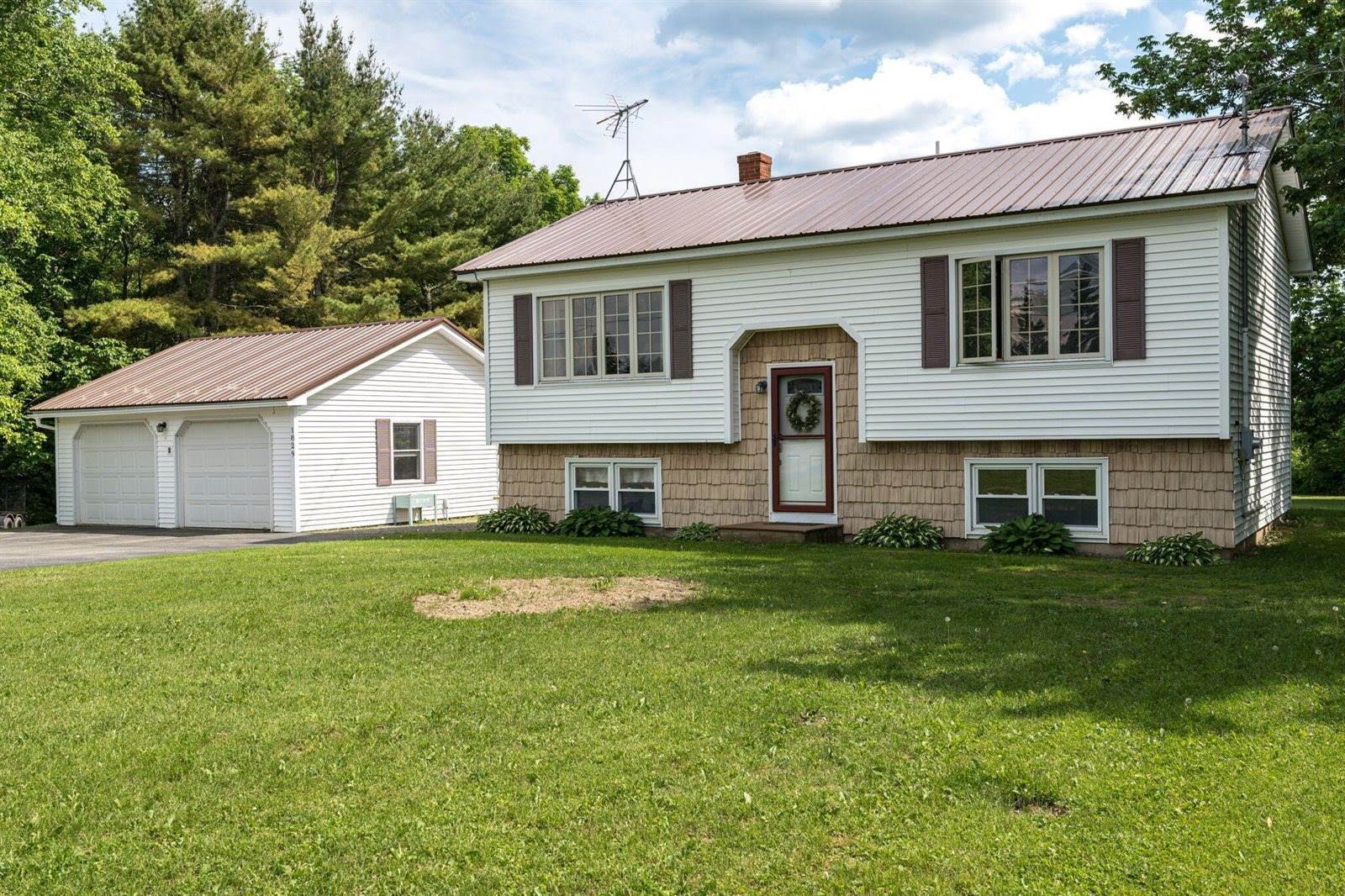 1829 Exeter Road, Exeter, ME 04435