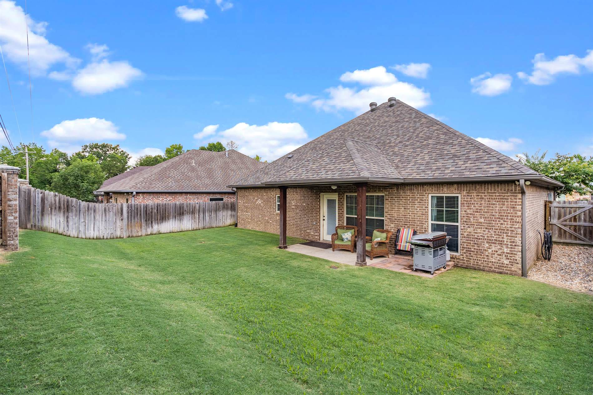 107 Fredricksburg Circle, Hallsville, TX 75650