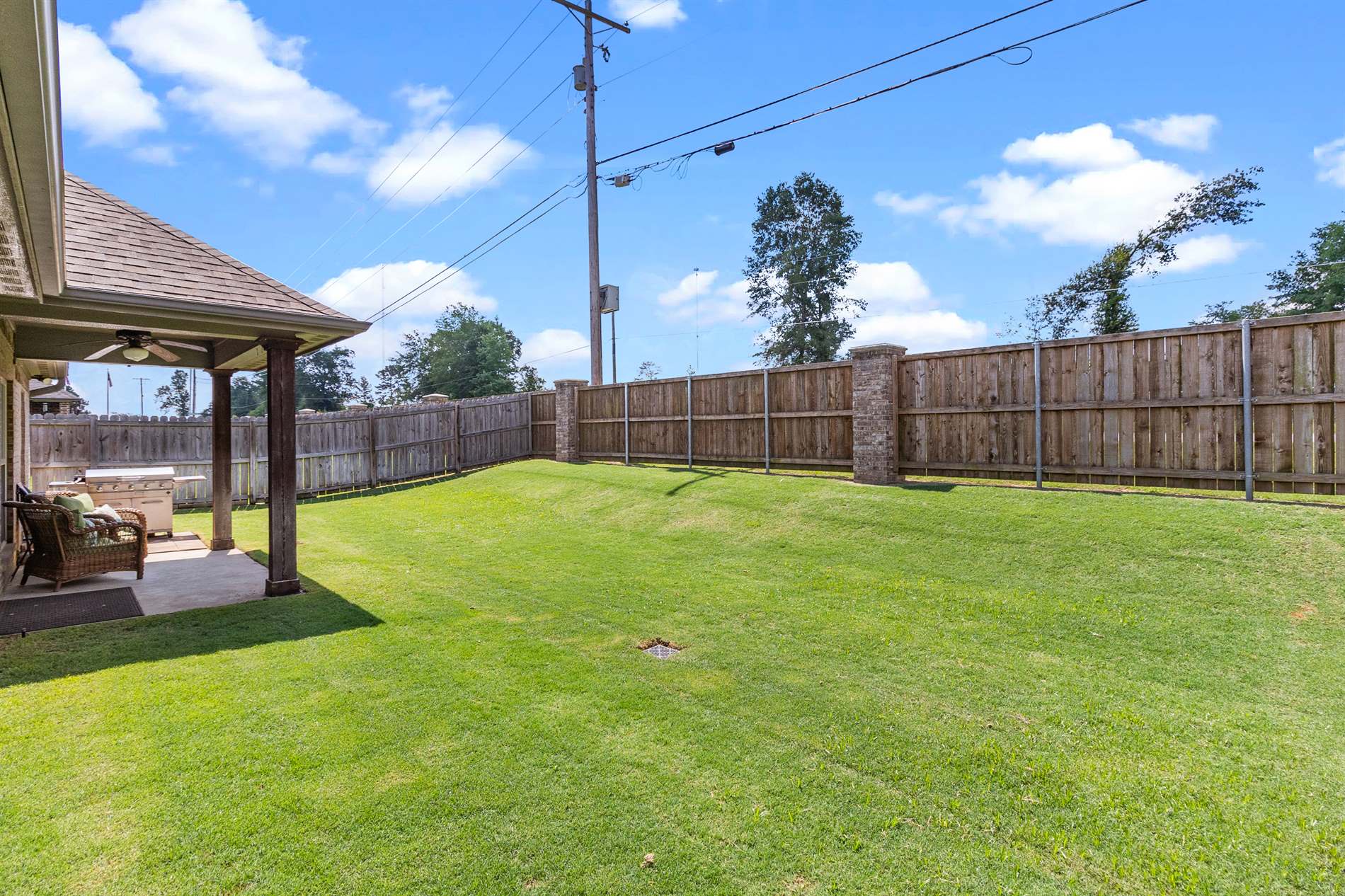 107 Fredricksburg Circle, Hallsville, TX 75650