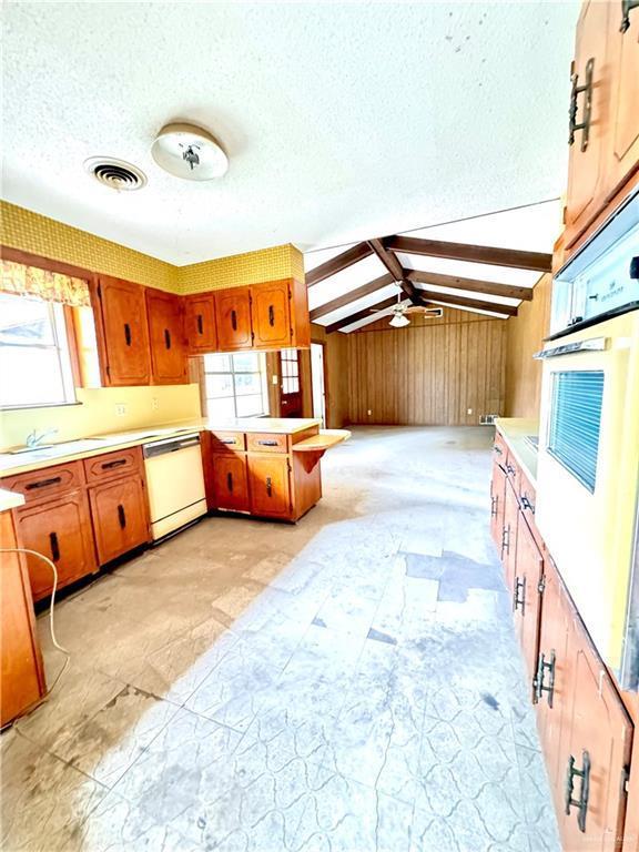 600 West 11th Street, Weslaco, TX 78596