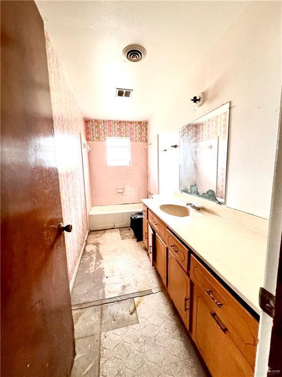 600 West 11th Street, Weslaco, TX 78596