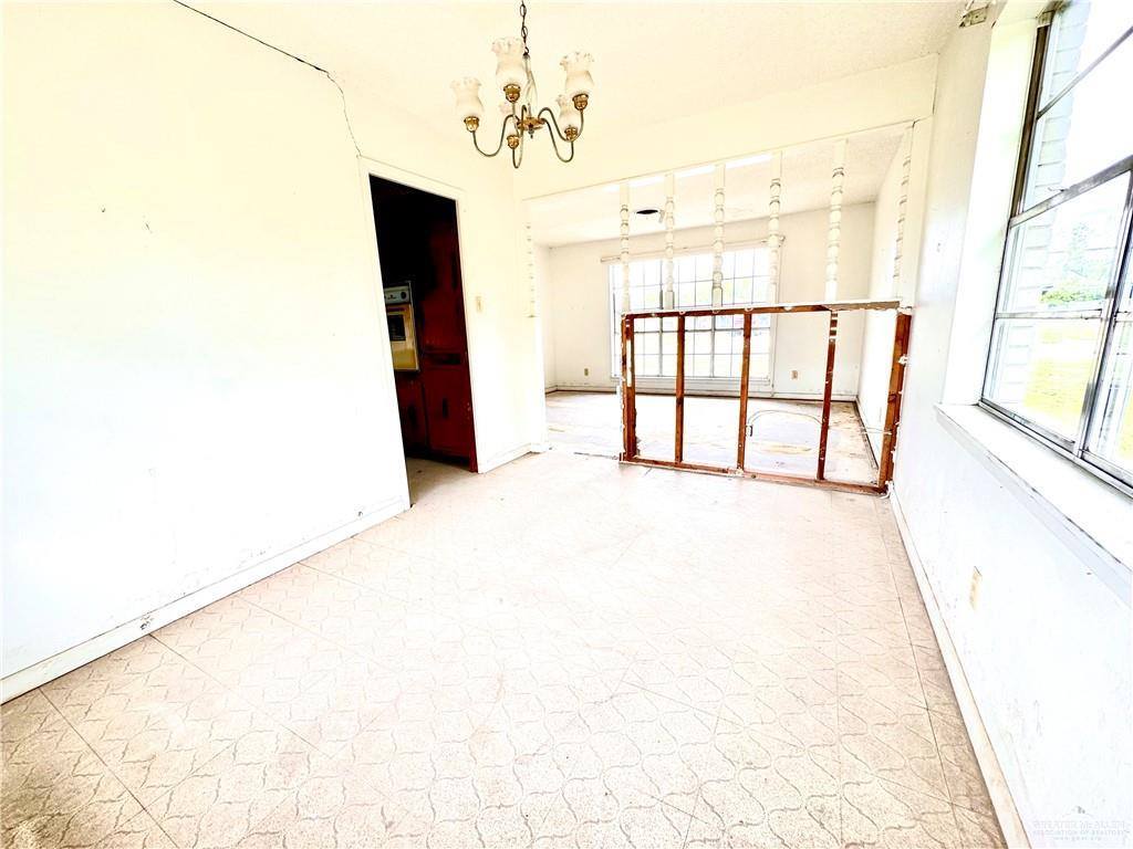 600 West 11th Street, Weslaco, TX 78596