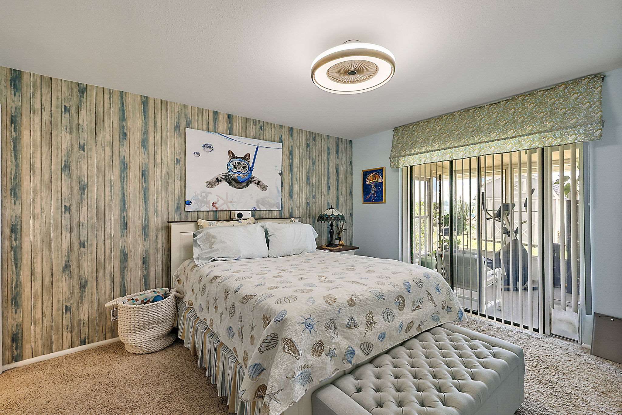 13814 Adams St, Grand Island, FL 32735