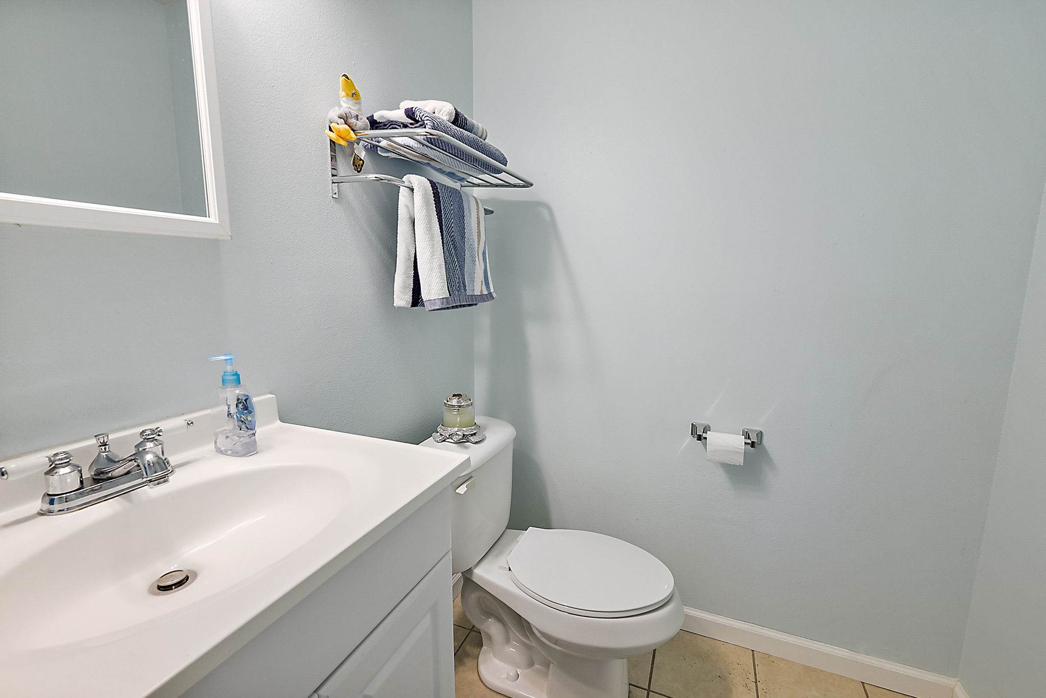 13814 Adams St, Grand Island, FL 32735