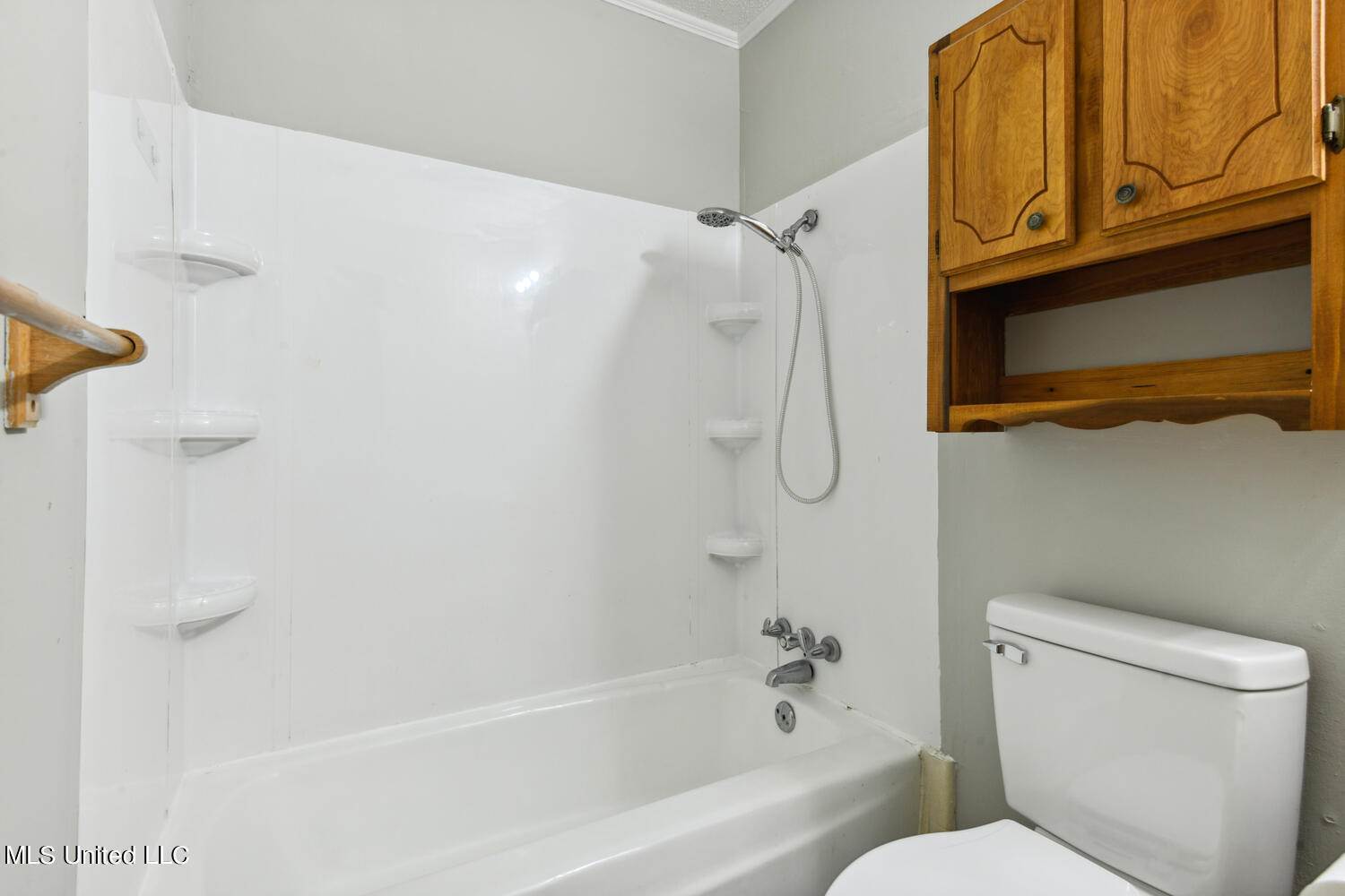 7005 Denver Drive, Biloxi, MS 39532