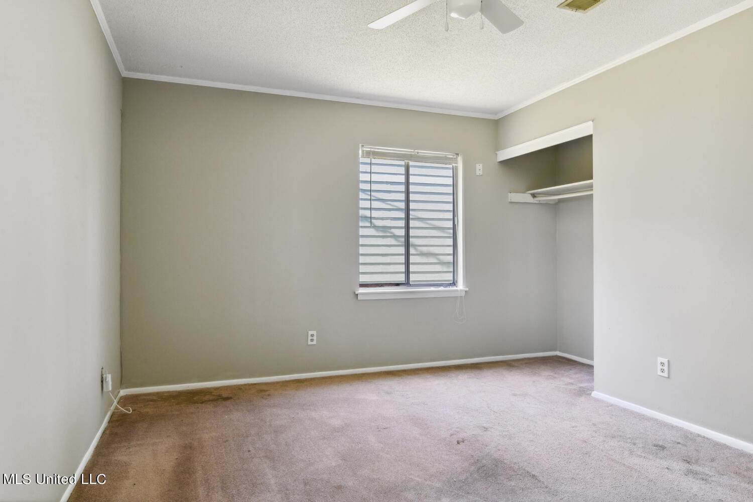 7005 Denver Drive, Biloxi, MS 39532