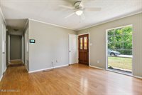 7005 Denver Drive, Biloxi, MS 39532