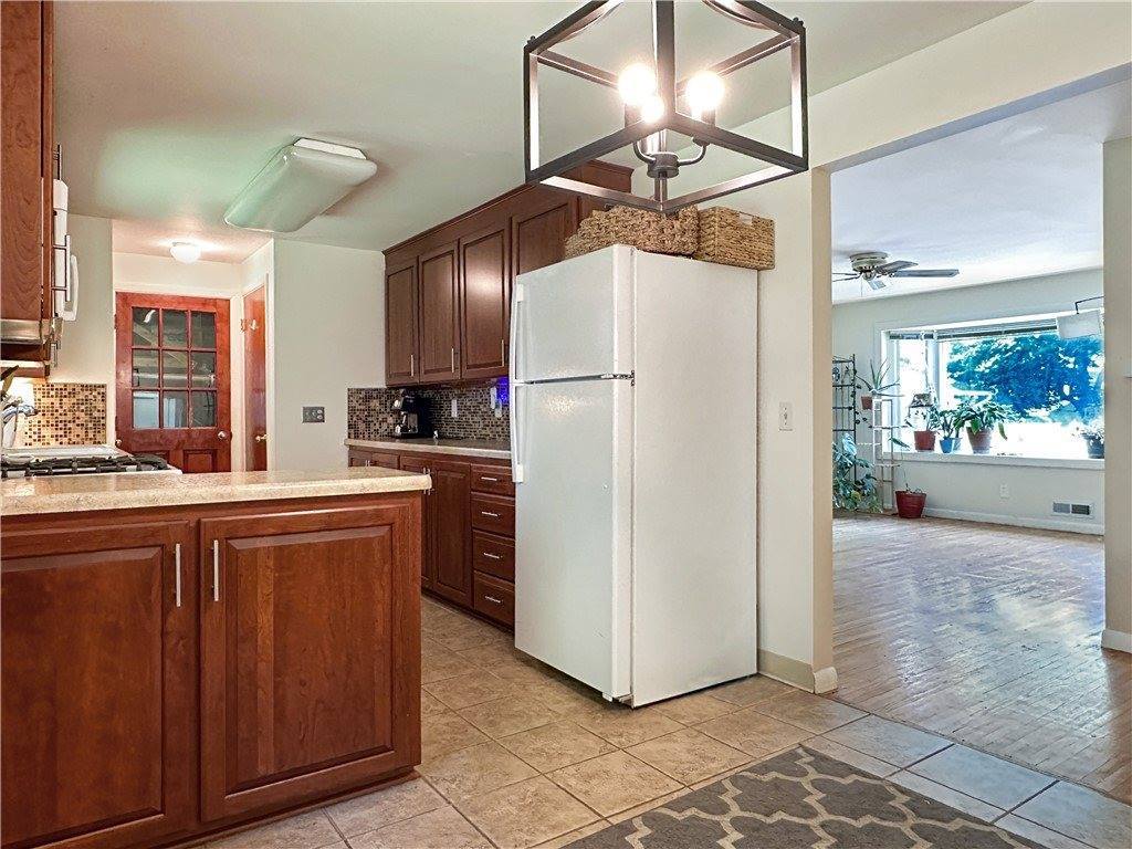 12 Caroline Drive, Gates, NY 14624