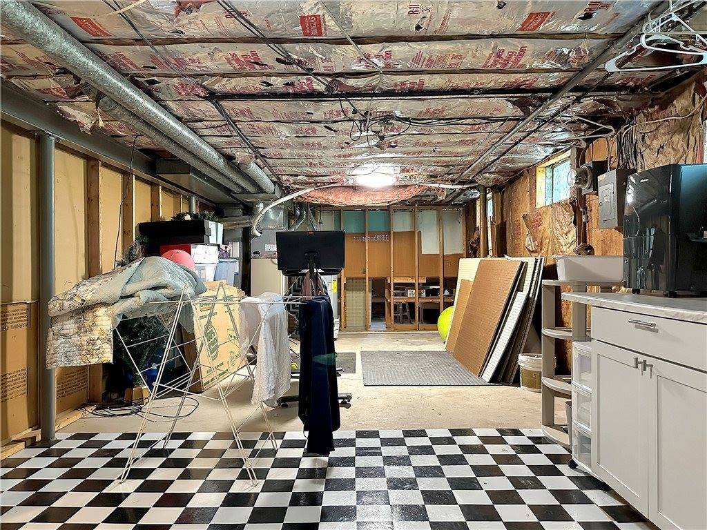 12 Caroline Drive, Gates, NY 14624