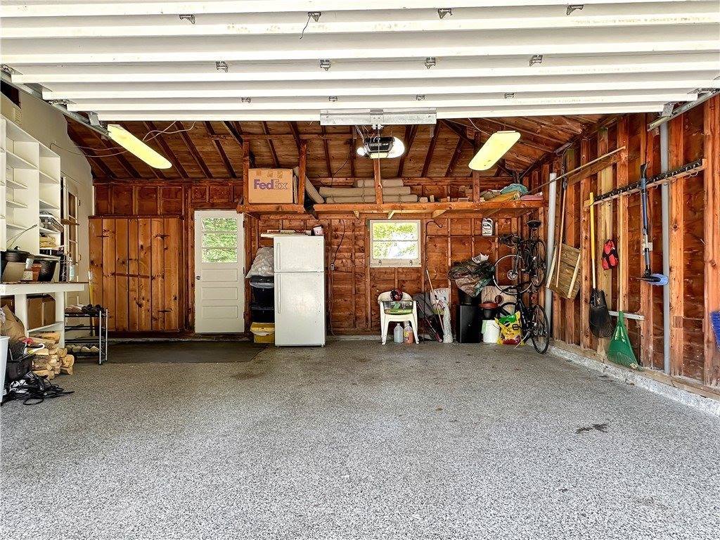 12 Caroline Drive, Gates, NY 14624