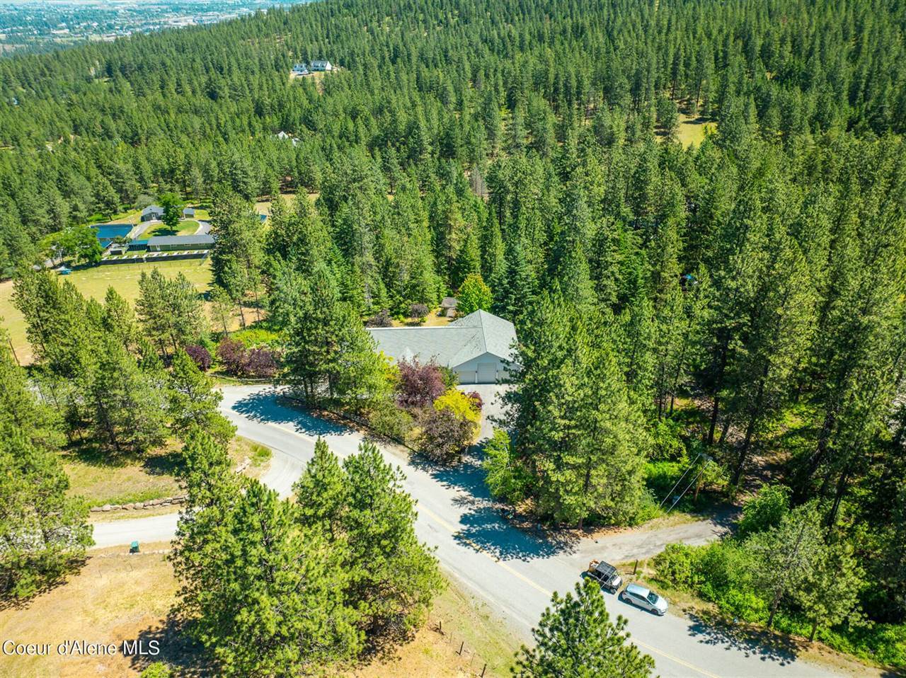 986 South Signal Point Rd, Post Falls, ID 83854