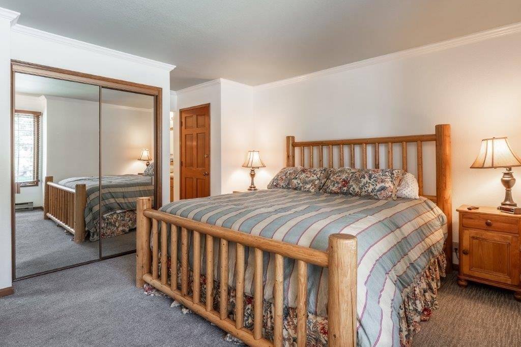 925 Lakeview Blvd #28, Sierra Megeve #28, Mammoth Lakes, CA 93546