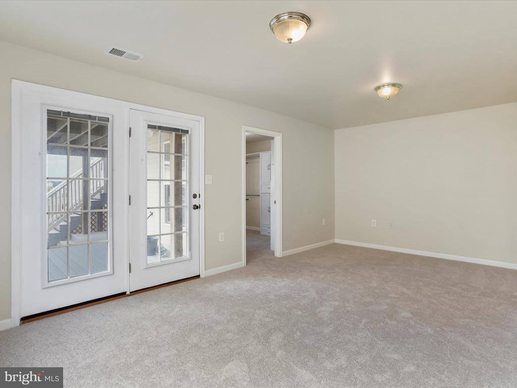 176 Oxbow Drive, Strasburg, VA 22657