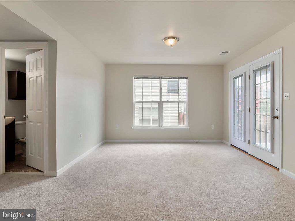 176 Oxbow Drive, Strasburg, VA 22657