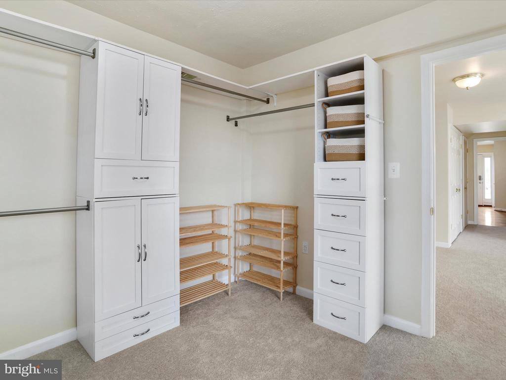 176 Oxbow Drive, Strasburg, VA 22657