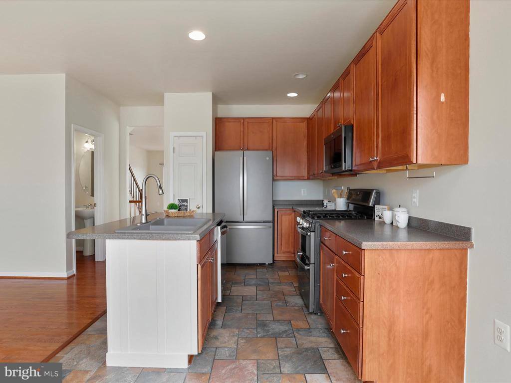 176 Oxbow Drive, Strasburg, VA 22657