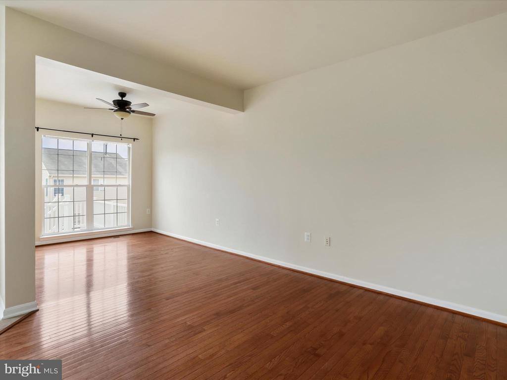 176 Oxbow Drive, Strasburg, VA 22657