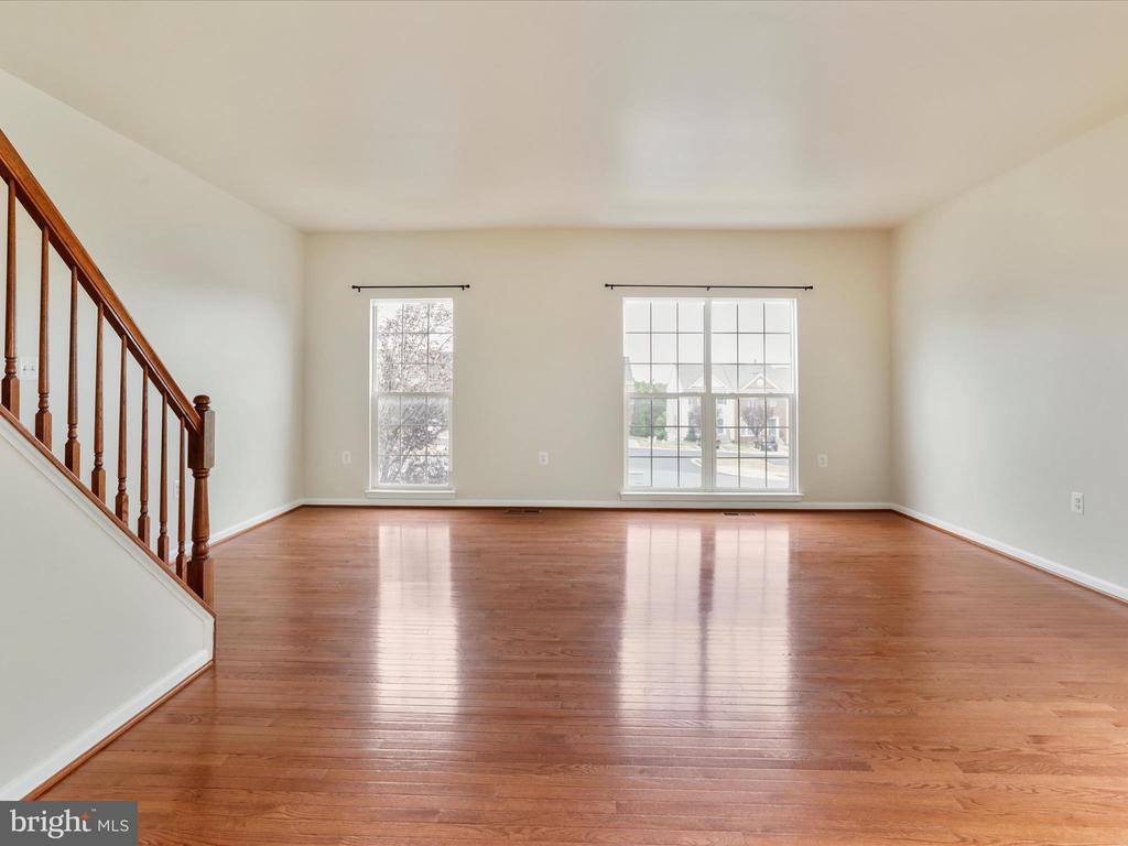 176 Oxbow Drive, Strasburg, VA 22657