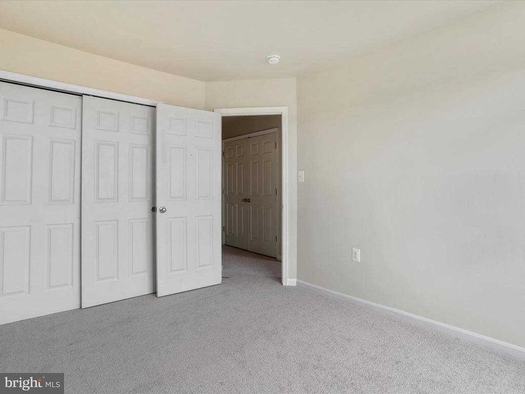 176 Oxbow Drive, Strasburg, VA 22657