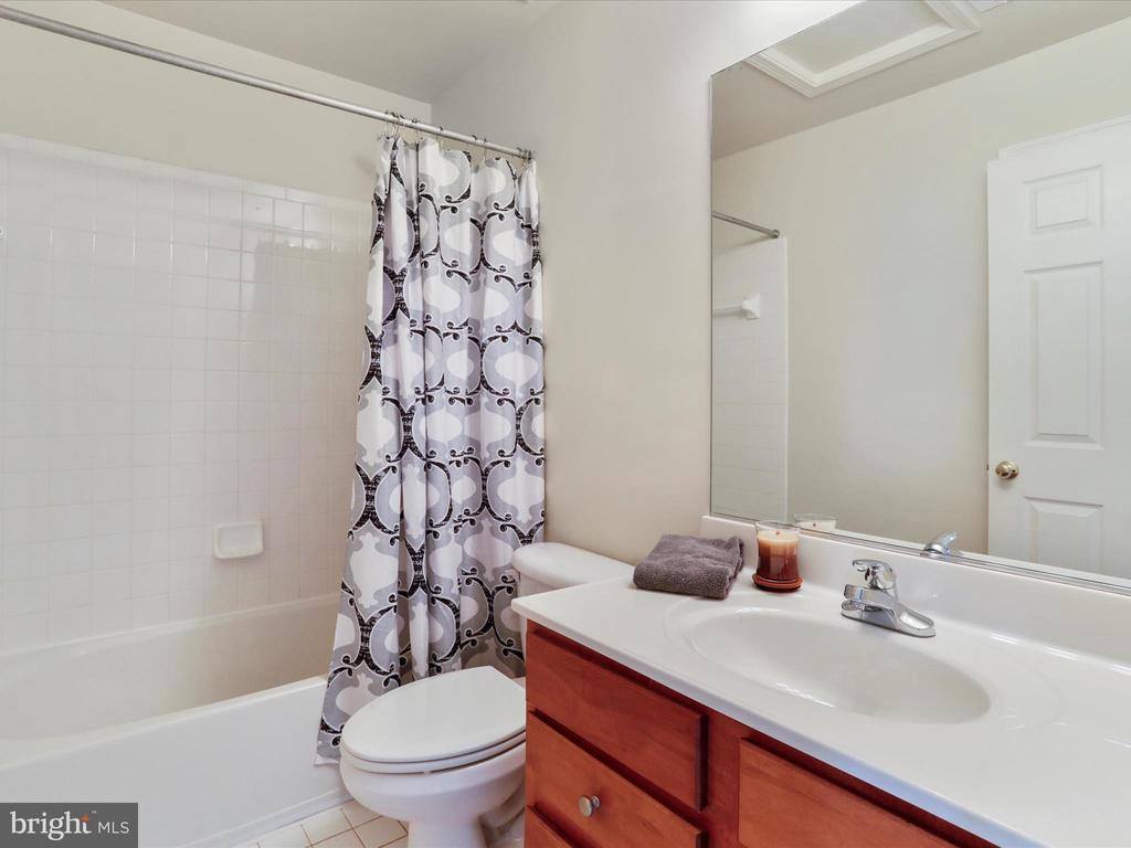 176 Oxbow Drive, Strasburg, VA 22657