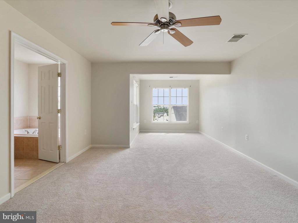 176 Oxbow Drive, Strasburg, VA 22657