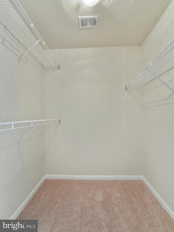 176 Oxbow Drive, Strasburg, VA 22657