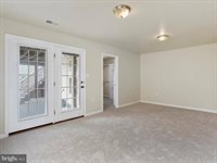 176 Oxbow Drive, Strasburg, VA 22657