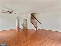 176 Oxbow Drive, Strasburg, VA 22657