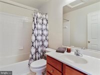 176 Oxbow Drive, Strasburg, VA 22657