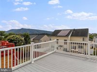 176 Oxbow Drive, Strasburg, VA 22657