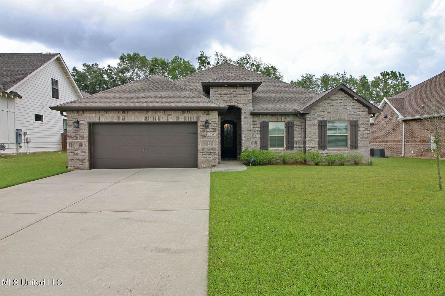 10502 East Landon Green Circle, Gulfport, MS 39503