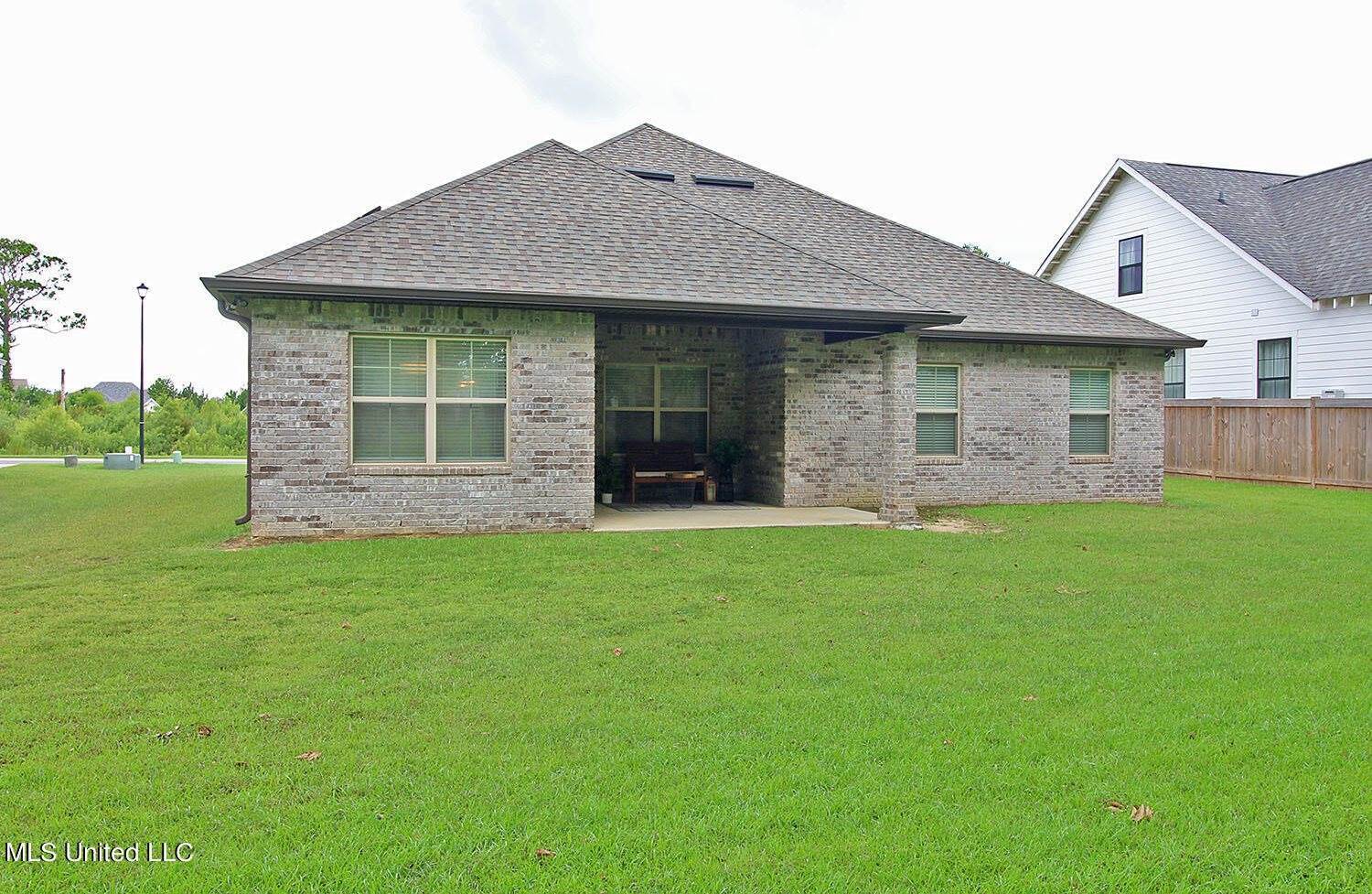 10502 East Landon Green Circle, Gulfport, MS 39503